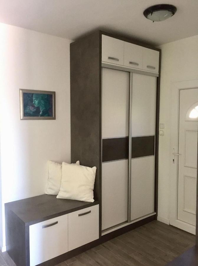 Flair Apartmanhaz Eger