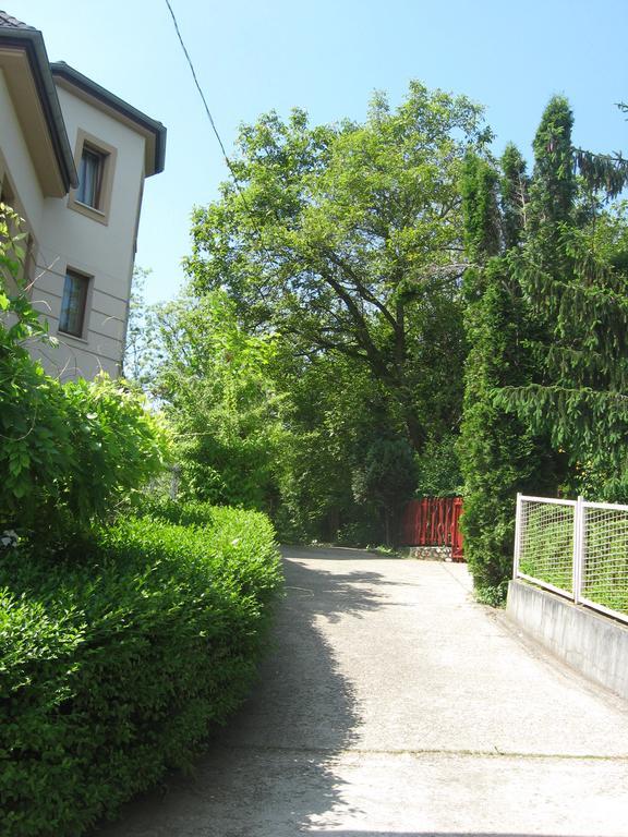 Flair Apartmanhaz *